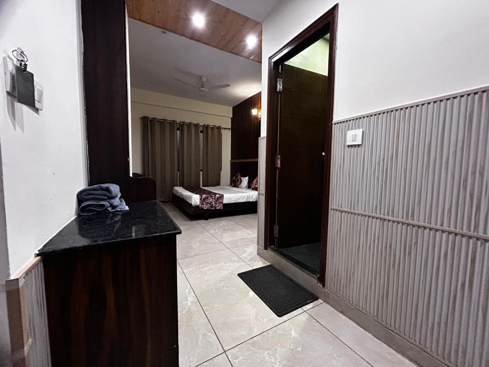 Hangout Inn Bhāgalpur Exteriér fotografie